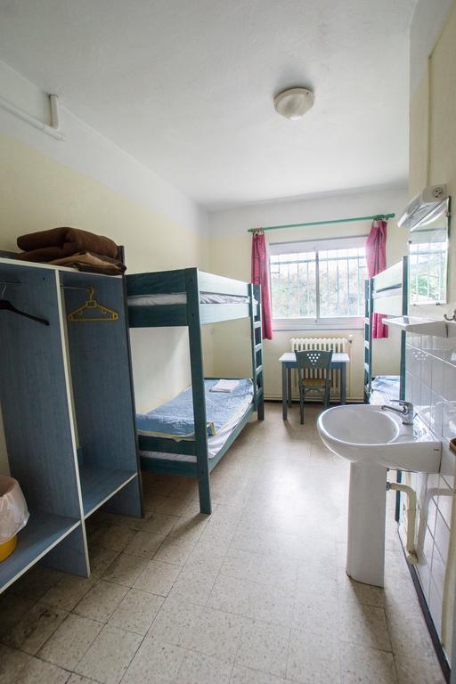 Ymca Villeneuve Les Avignon Hotell Rum bild