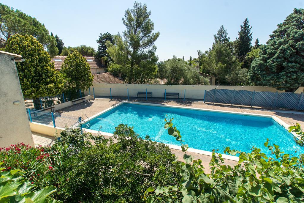 Ymca Villeneuve Les Avignon Hotell Exteriör bild
