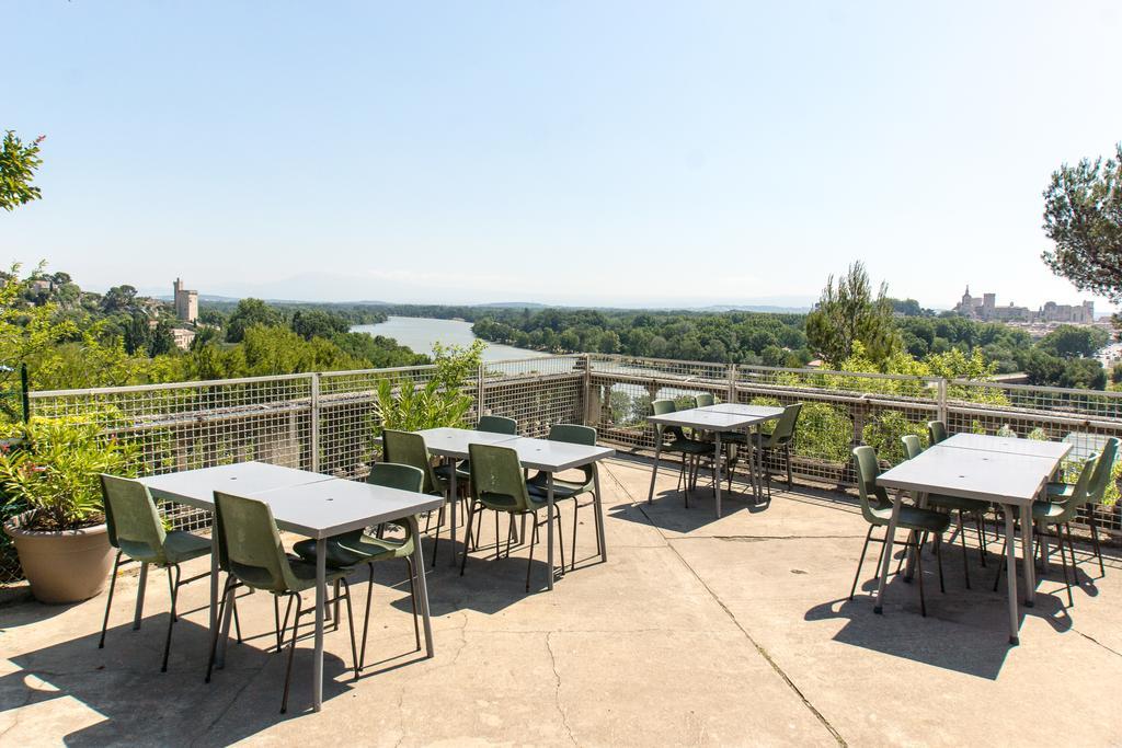 Ymca Villeneuve Les Avignon Hotell Exteriör bild